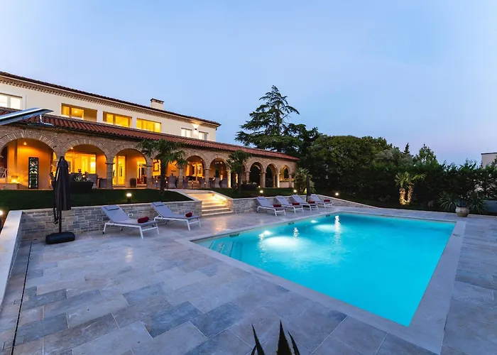 Luxury Lionea In For 10 People With Sea View & Private Pool * Poreč